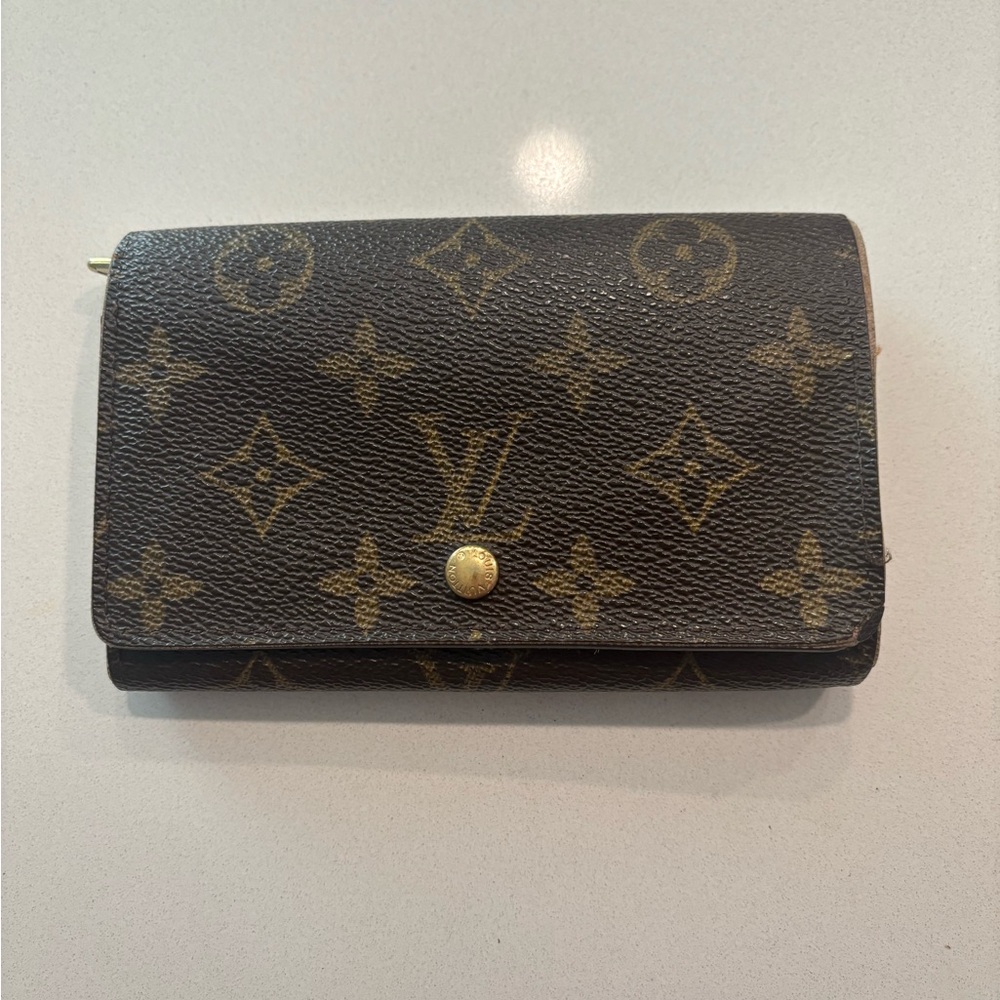Louis Vuitton Monogram Canvas Trifold Wallet in Brown with Gold Hardware